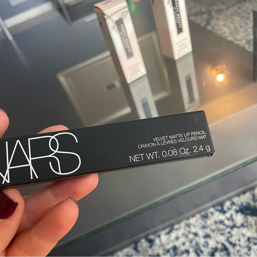 NARS Velvet Matte Lip Pencil in DO ME BABY- disc.